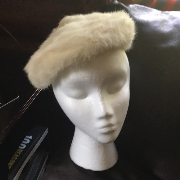 Vintage Accessories - Vintage Rabbit Fur Beret Style Hat Size M